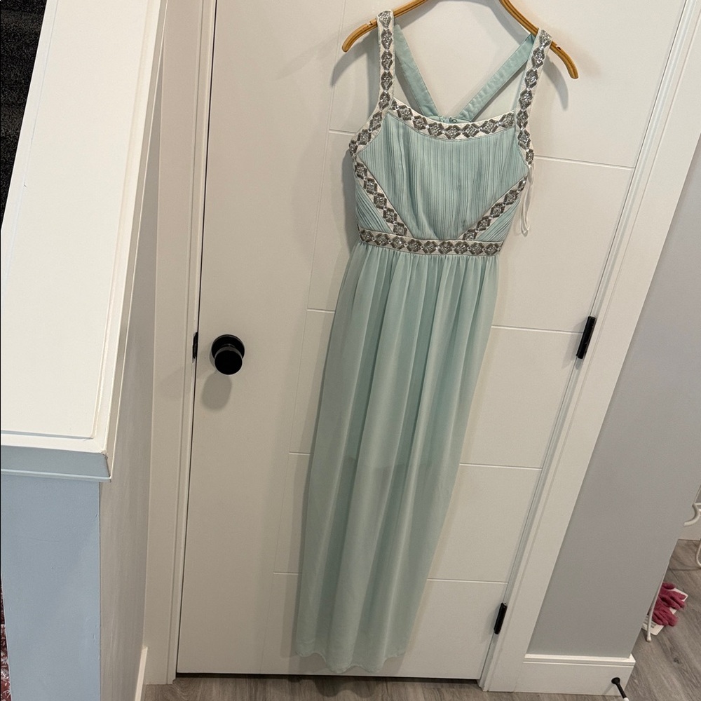 Minuet Petite Mint Green Satin Dress with Beaded Trim size small